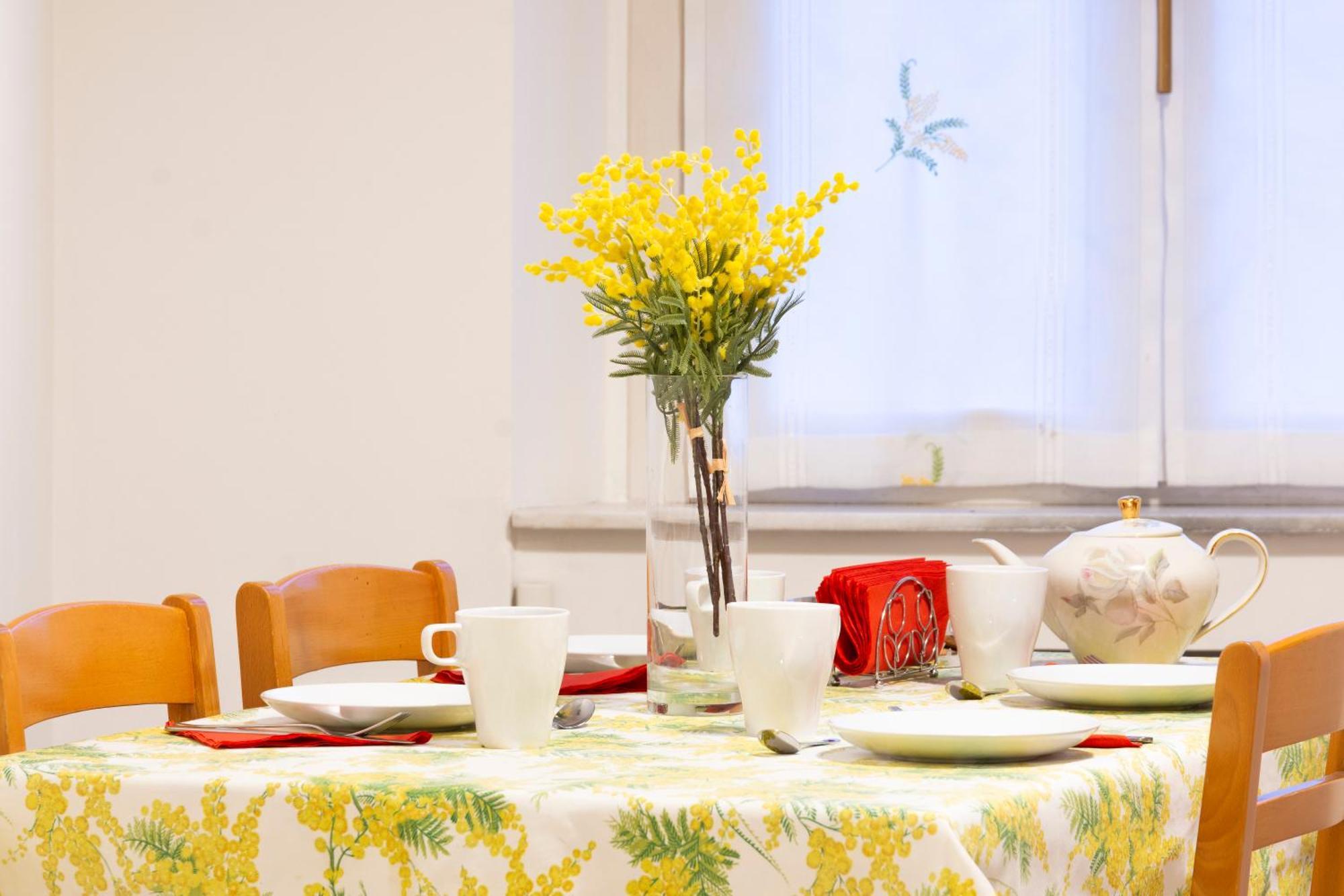 Caseospitali - Casa Mimosa Perfect For Family Or Groups Up To 5 米兰 外观 照片